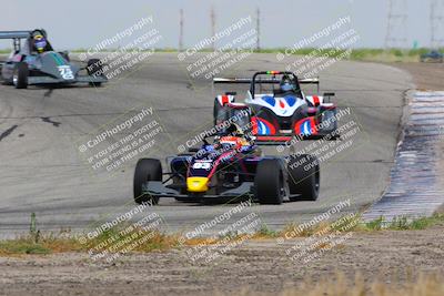 media/Apr-30-2023-CalClub SCCA (Sun) [[28405fd247]]/Group 4/Outside Grapevine/